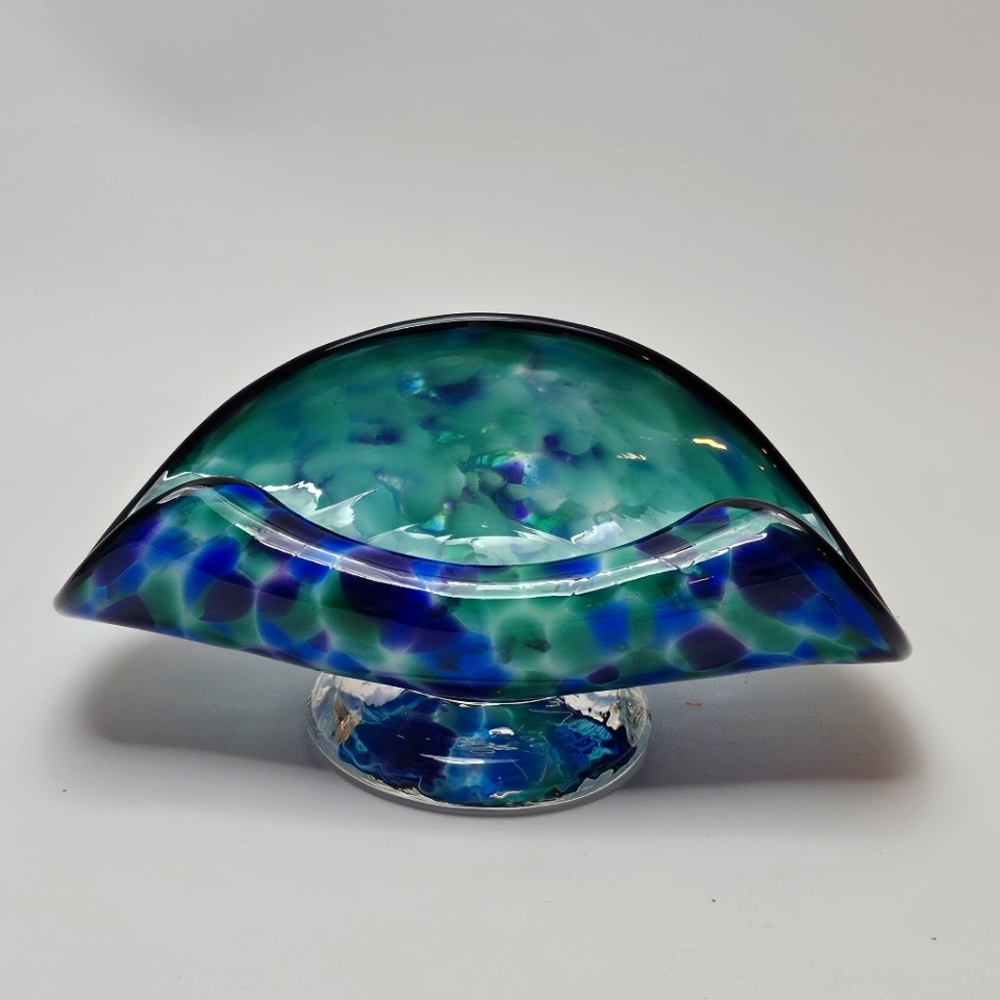 David "Dave" Smith "Blowing Sands" art glass blue and green confetti card holder